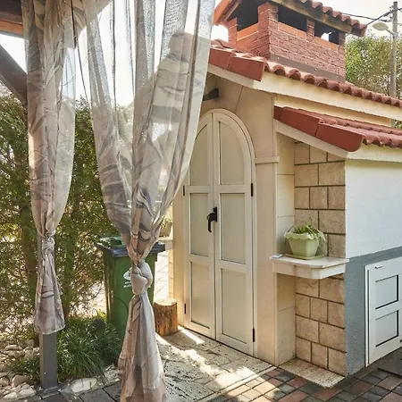 Apartmán Lovric With Sea View